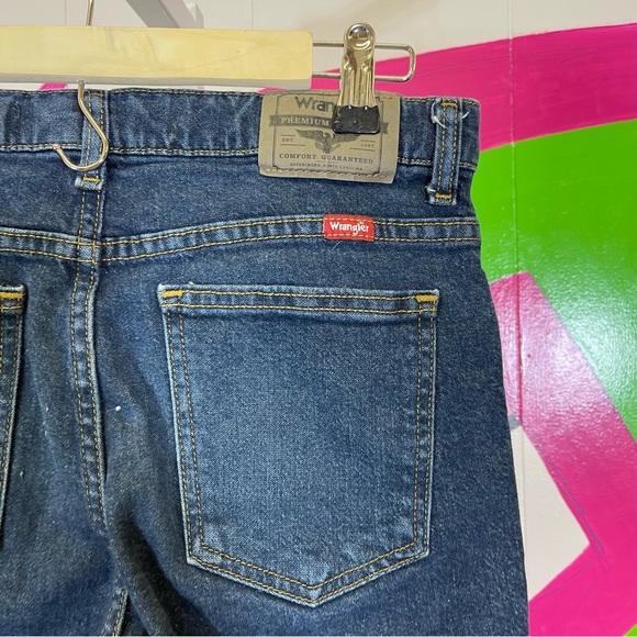 Wrangler Classic Straight Boys Jeans. Size 16 Regular. Adjustable Waist. - Picture 4 of 8